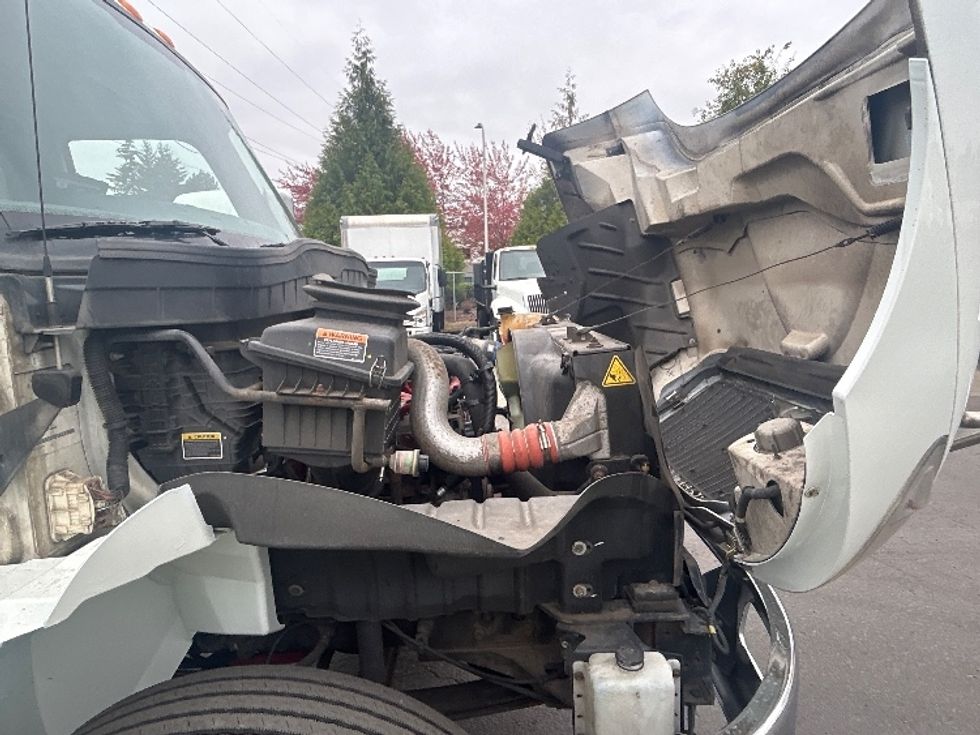 Medium Duty Box Truck-Light and Medium Duty Trucks-International-2020-MV607-Portland-OR-229,009\n\t\tmiles-$ 41,500 - Image 23