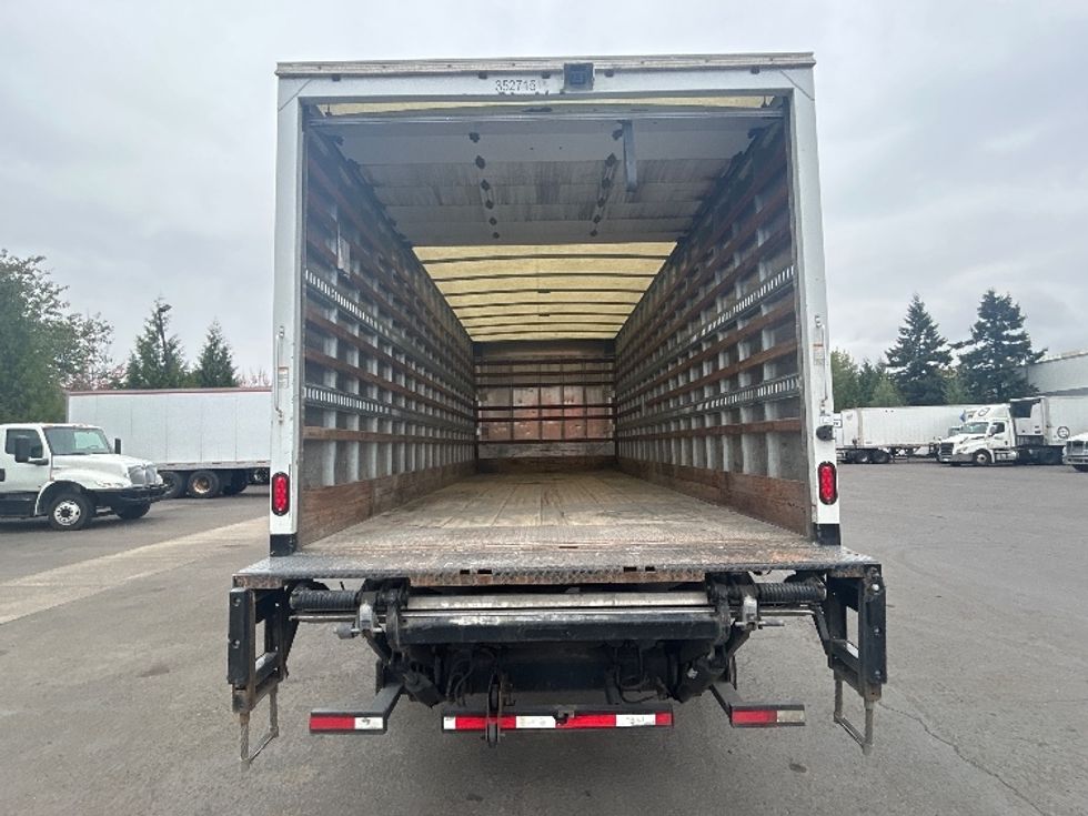 Medium Duty Box Truck-Light and Medium Duty Trucks-International-2020-MV607-Portland-OR-229,009\n\t\tmiles-$ 41,500 - Image 8