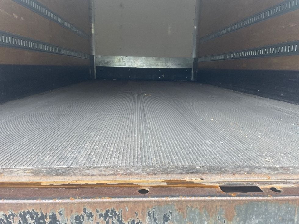Medium Duty Box Truck-Light and Medium Duty Trucks-International-2020-MV607-Portland-OR-52,776\n\t\tmiles-$ 56,750 - Image 10