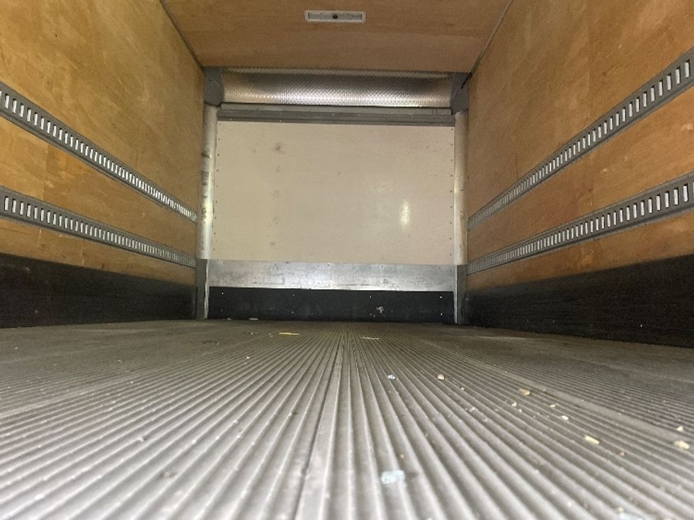 Medium Duty Box Truck-Light and Medium Duty Trucks-International-2020-MV607-Portland-OR-52,776\n\t\tmiles-$ 56,750 - Image 8