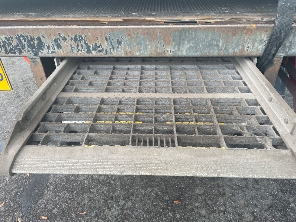 Medium Duty Box Truck-Light and Medium Duty Trucks-International-2020-MV607-Portland-OR-52,776\n\t\tmiles-$ 56,750 - Image 9