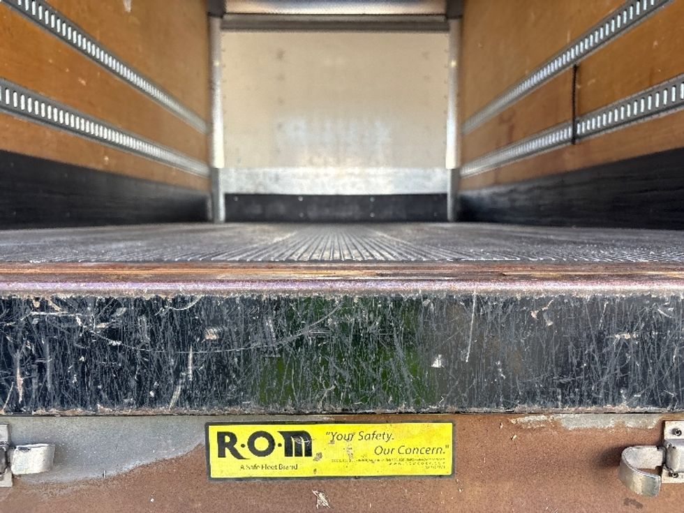 Medium Duty Box Truck-Light and Medium Duty Trucks-International-2020-MV607-Portland-OR-73,648\n\t\tmiles-$ 51,500 - Image 10