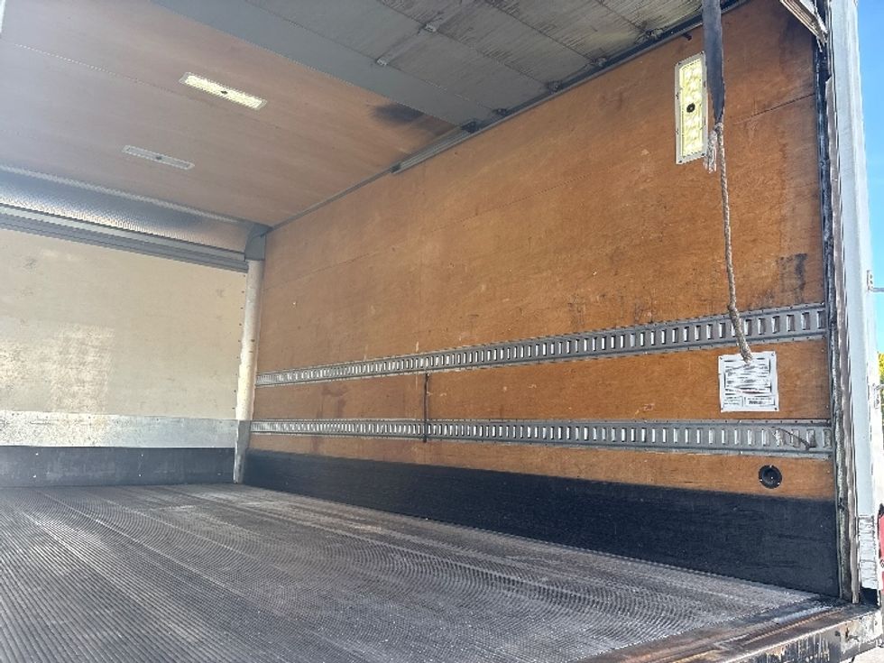 Medium Duty Box Truck-Light and Medium Duty Trucks-International-2020-MV607-Portland-OR-73,648\n\t\tmiles-$ 51,500 - Image 12