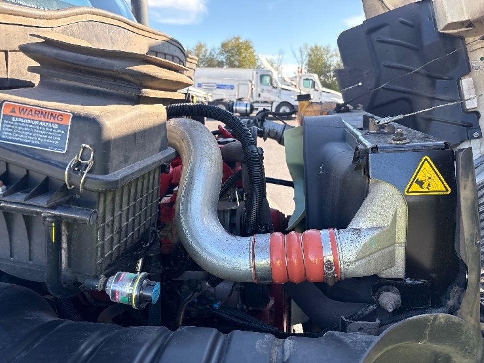 Medium Duty Box Truck-Light and Medium Duty Trucks-International-2020-MV607-Portland-OR-73,648\n\t\tmiles-$ 51,500 - Image 23