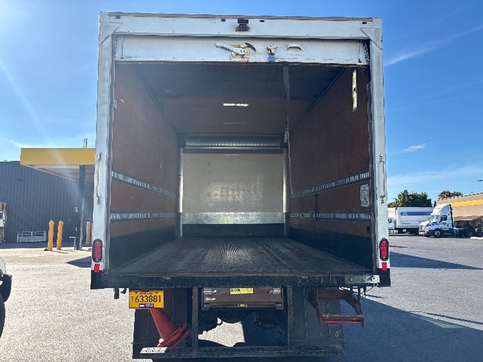 Medium Duty Box Truck-Light and Medium Duty Trucks-International-2020-MV607-Portland-OR-73,648\n\t\tmiles-$ 51,500 - Image 8