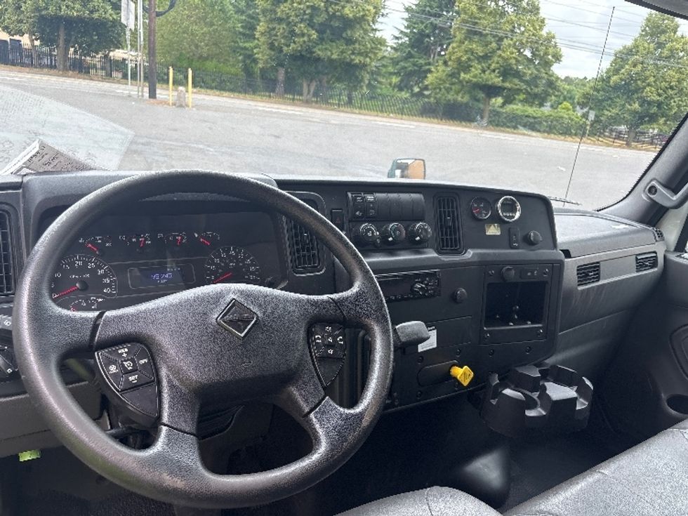 Medium Duty Box Truck-Light and Medium Duty Trucks-International-2020-MV607-Portland-OR-95,853\n\t\tmiles-$ 50,750 - Image 17