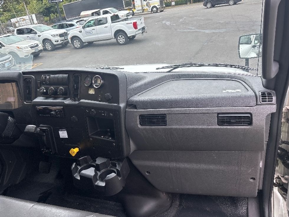 Medium Duty Box Truck-Light and Medium Duty Trucks-International-2020-MV607-Portland-OR-95,853\n\t\tmiles-$ 50,750 - Image 20