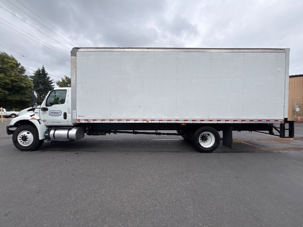 Medium Duty Box Truck-Light and Medium Duty Trucks-International-2020-MV607-Portland-OR-95,853\n\t\tmiles-$ 50,750 - Image 4