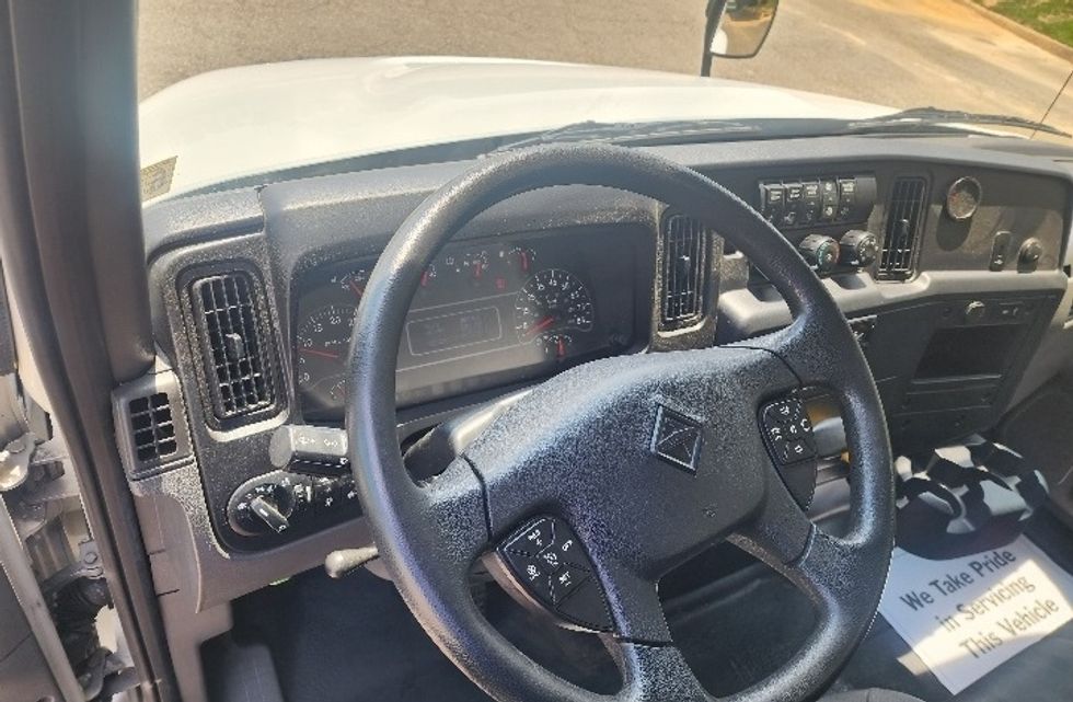 Medium Duty Box Truck-Light and Medium Duty Trucks-International-2020-MV607-Prince George-VA-101,998\n\t\tmiles-$ 58,500 - Image 17