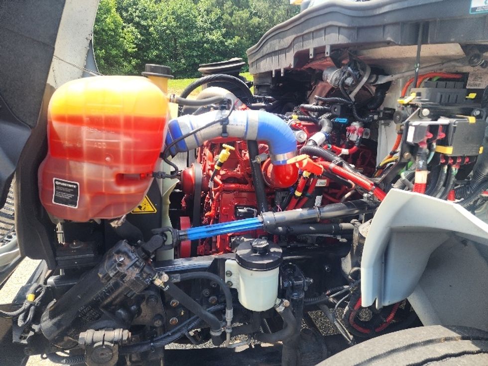 Medium Duty Box Truck-Light and Medium Duty Trucks-International-2020-MV607-Prince George-VA-101,998\n\t\tmiles-$ 58,500 - Image 24