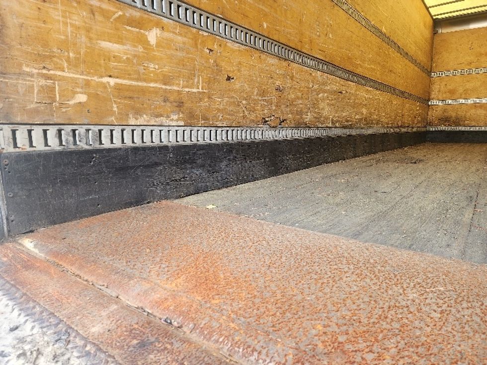 Medium Duty Box Truck-Light and Medium Duty Trucks-International-2020-MV607-Prince George-VA-101,998\n\t\tmiles-$ 58,500 - Image 26