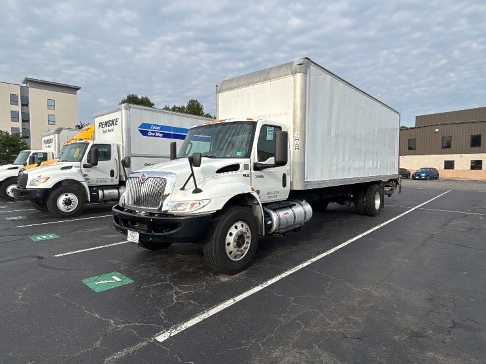 Medium Duty Box Truck-Light and Medium Duty Trucks-International-2020-MV607-Prince George-VA-121,481\n\t\tmiles-$ 59,500 - Image 3