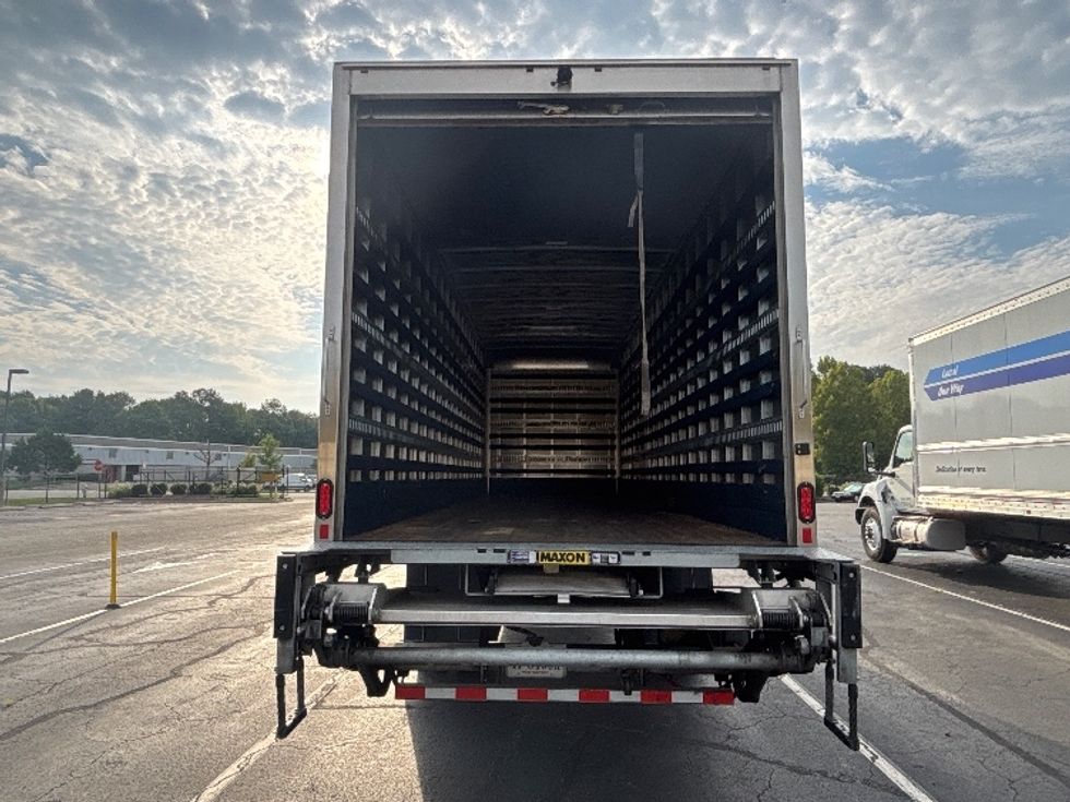 Medium Duty Box Truck-Light and Medium Duty Trucks-International-2020-MV607-Prince George-VA-121,481\n\t\tmiles-$ 59,500 - Image 8