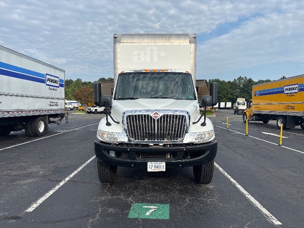 Medium Duty Box Truck-Light and Medium Duty Trucks-International-2020-MV607-Prince George-VA-121,481\n\t\tmiles-$ 59,500 - Image 2