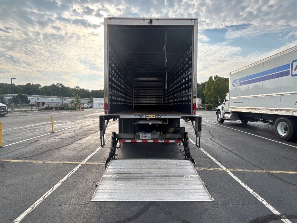 Medium Duty Box Truck-Light and Medium Duty Trucks-International-2020-MV607-Prince George-VA-121,481\n\t\tmiles-$ 59,500 - Image 9
