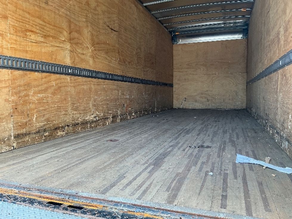 Medium Duty Box Truck-Light and Medium Duty Trucks-International-2020-MV607-Prince George-VA-140,176\n\t\tmiles-$ 58,750 - Image 11