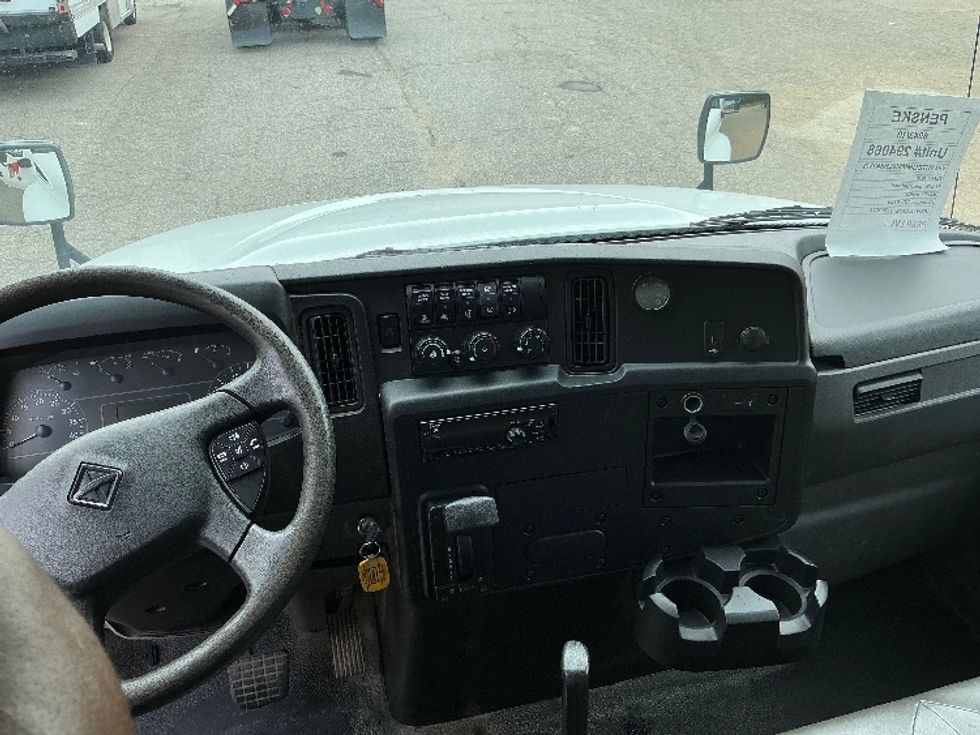 Medium Duty Box Truck-Light and Medium Duty Trucks-International-2020-MV607-Prince George-VA-140,176\n\t\tmiles-$ 58,750 - Image 17