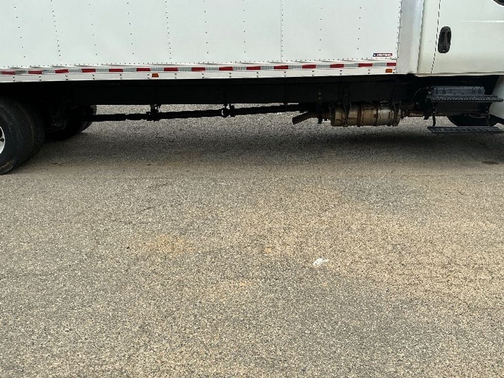Medium Duty Box Truck-Light and Medium Duty Trucks-International-2020-MV607-Prince George-VA-140,176\n\t\tmiles-$ 58,750 - Image 14