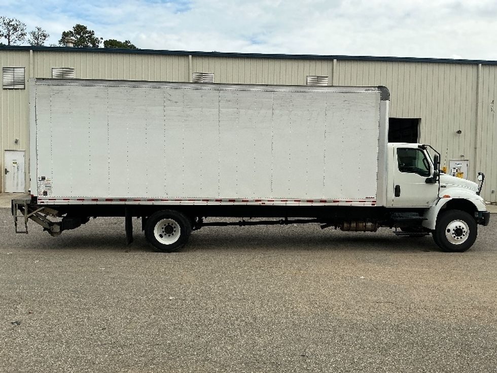 Medium Duty Box Truck-Light and Medium Duty Trucks-International-2020-MV607-Prince George-VA-140,176\n\t\tmiles-$ 58,750 - Image 15
