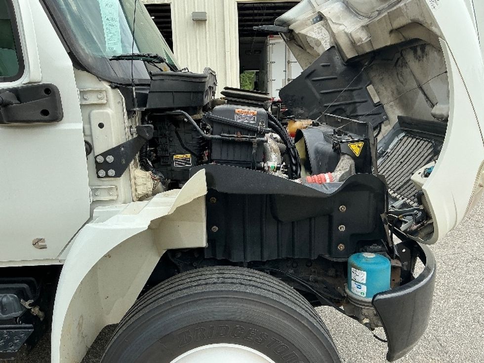 Medium Duty Box Truck-Light and Medium Duty Trucks-International-2020-MV607-Prince George-VA-140,176\n\t\tmiles-$ 58,750 - Image 22