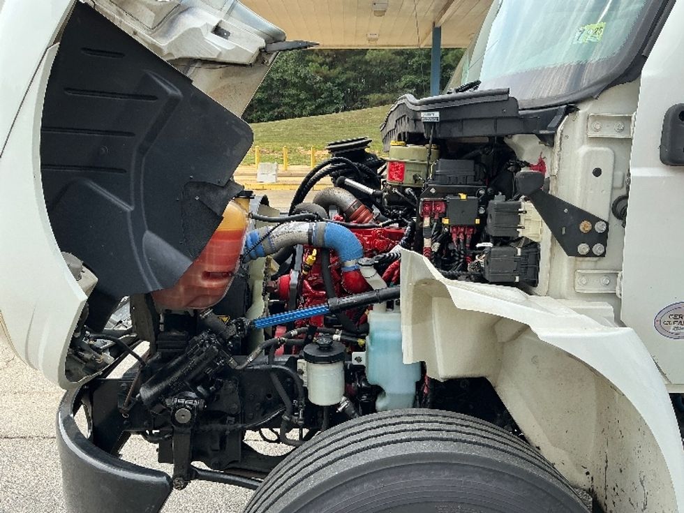 Medium Duty Box Truck-Light and Medium Duty Trucks-International-2020-MV607-Prince George-VA-140,176\n\t\tmiles-$ 58,750 - Image 23