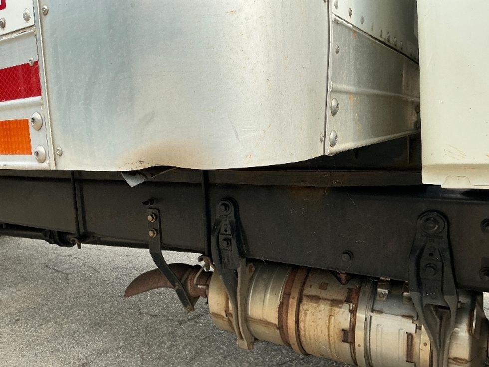 Medium Duty Box Truck-Light and Medium Duty Trucks-International-2020-MV607-Prince George-VA-140,176\n\t\tmiles-$ 58,750 - Image 24
