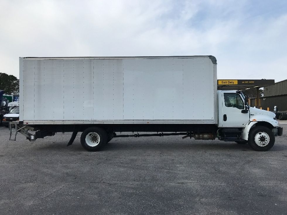 Medium Duty Box Truck-Light and Medium Duty Trucks-International-2020-MV607-Prince George-VA-155,278\n\t\tmiles-$ 54,250 - Image 15