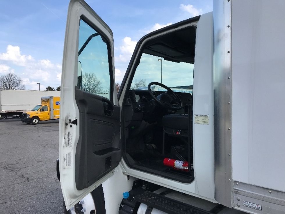 Medium Duty Box Truck-Light and Medium Duty Trucks-International-2020-MV607-Prince George-VA-155,278\n\t\tmiles-$ 54,250 - Image 16