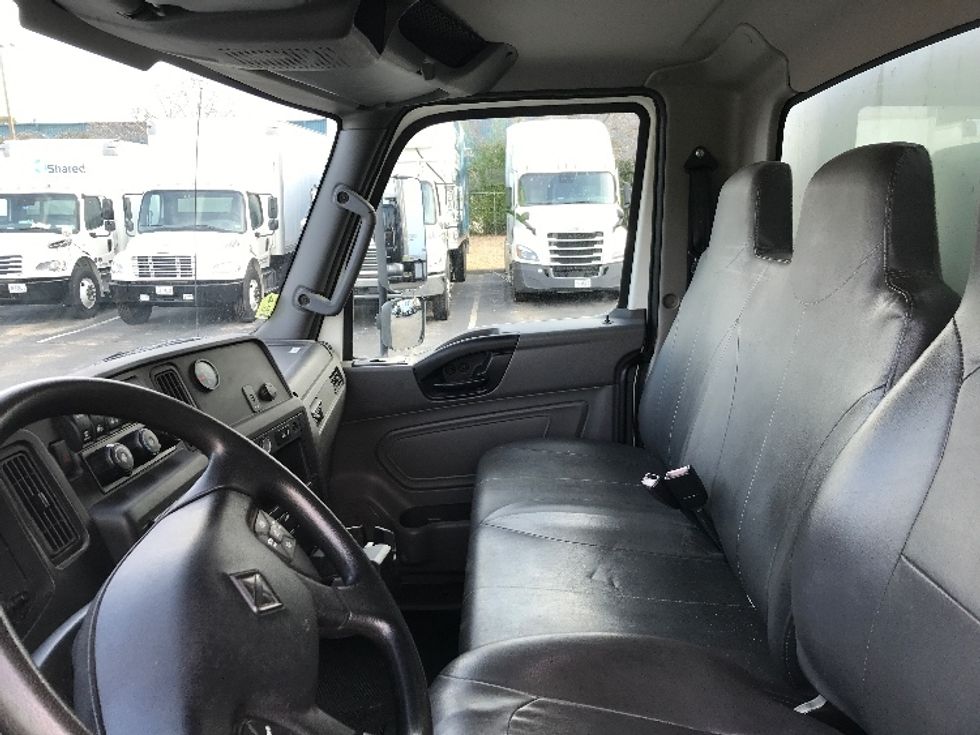 Medium Duty Box Truck-Light and Medium Duty Trucks-International-2020-MV607-Prince George-VA-155,278\n\t\tmiles-$ 54,250 - Image 19