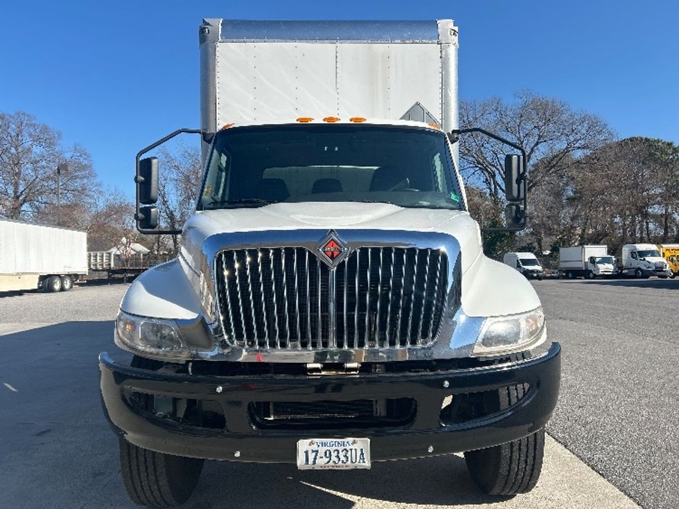 Medium Duty Box Truck-Light and Medium Duty Trucks-International-2020-MV607-Prince George-VA-163,134\n\t\tmiles-$ 42,000 - Image 2
