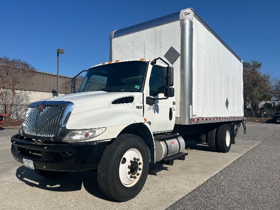Medium Duty Box Truck-Light and Medium Duty Trucks-International-2020-MV607-Prince George-VA-163,134\n\t\tmiles-$ 42,000 - Image 3