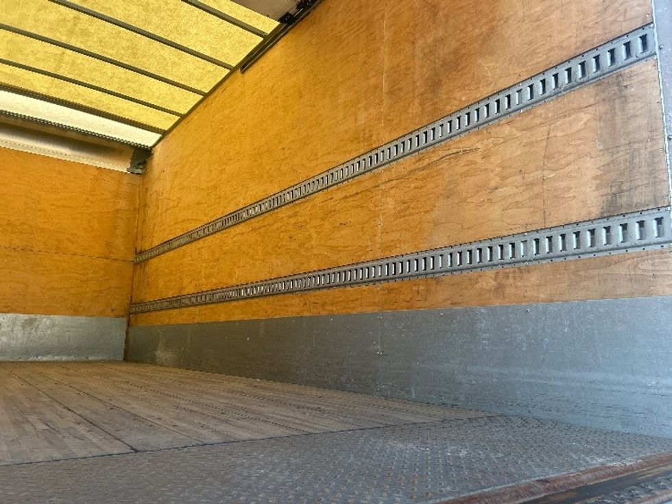 Medium Duty Box Truck-Light and Medium Duty Trucks-International-2020-MV607-Prince George-VA-163,134\n\t\tmiles-$ 42,000 - Image 12