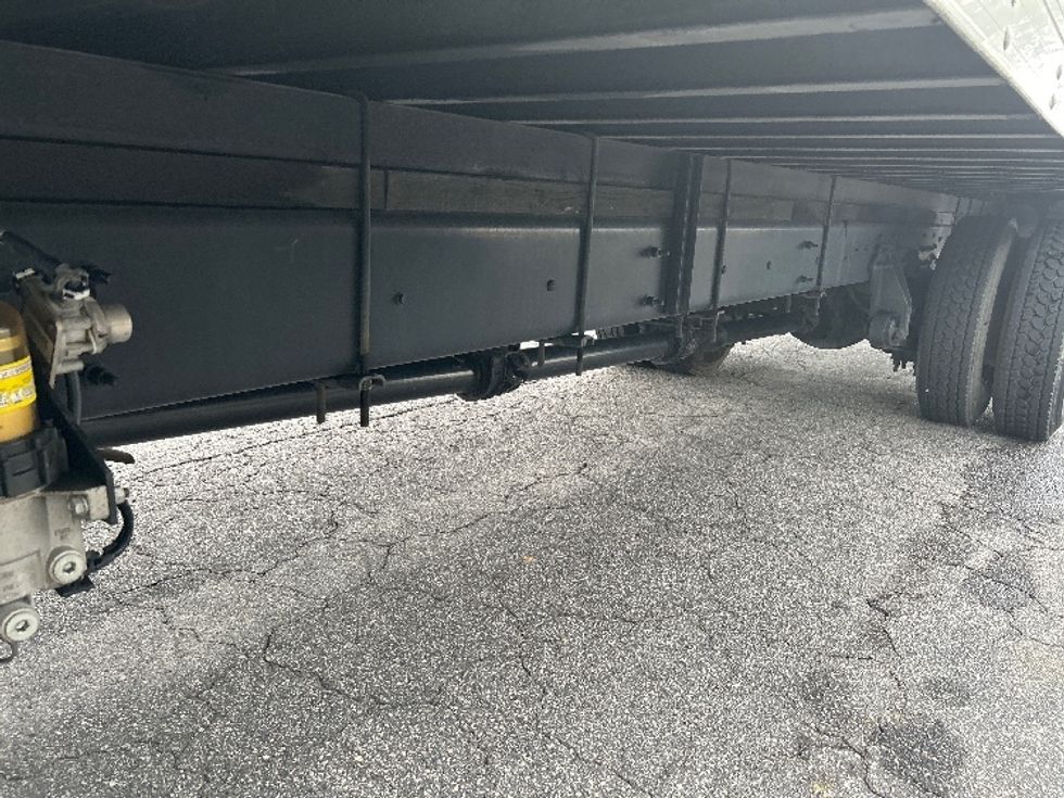 Medium Duty Box Truck-Light and Medium Duty Trucks-International-2020-MV607-Prince George-VA-188,633\n\t\tmiles-$ 42,750 - Image 5
