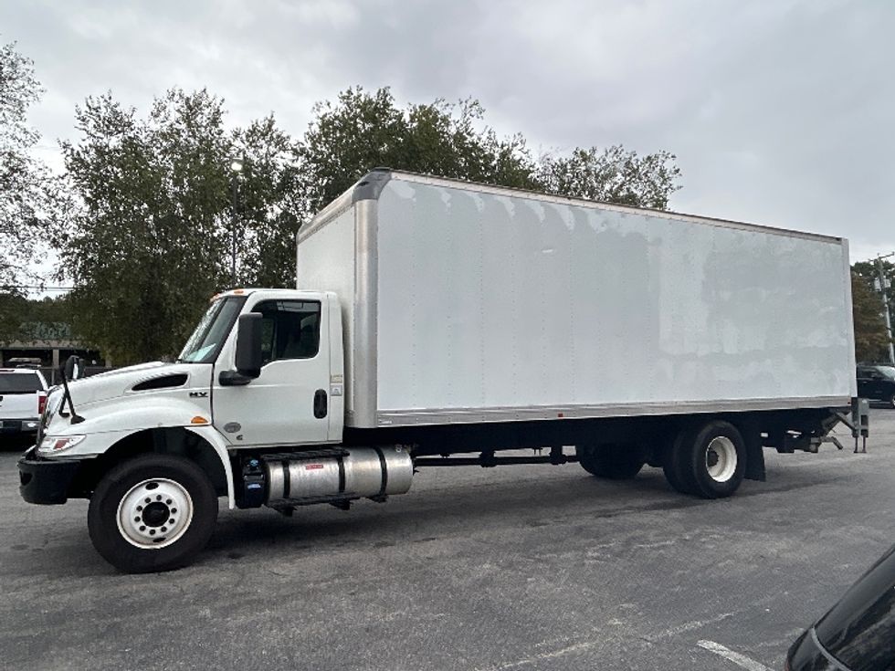 Medium Duty Box Truck-Light and Medium Duty Trucks-International-2020-MV607-Prince George-VA-188,633\n\t\tmiles-$ 42,750 - Image 4