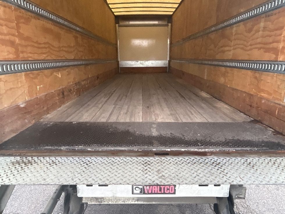 Medium Duty Box Truck-Light and Medium Duty Trucks-International-2020-MV607-Prince George-VA-188,633\n\t\tmiles-$ 42,750 - Image 10