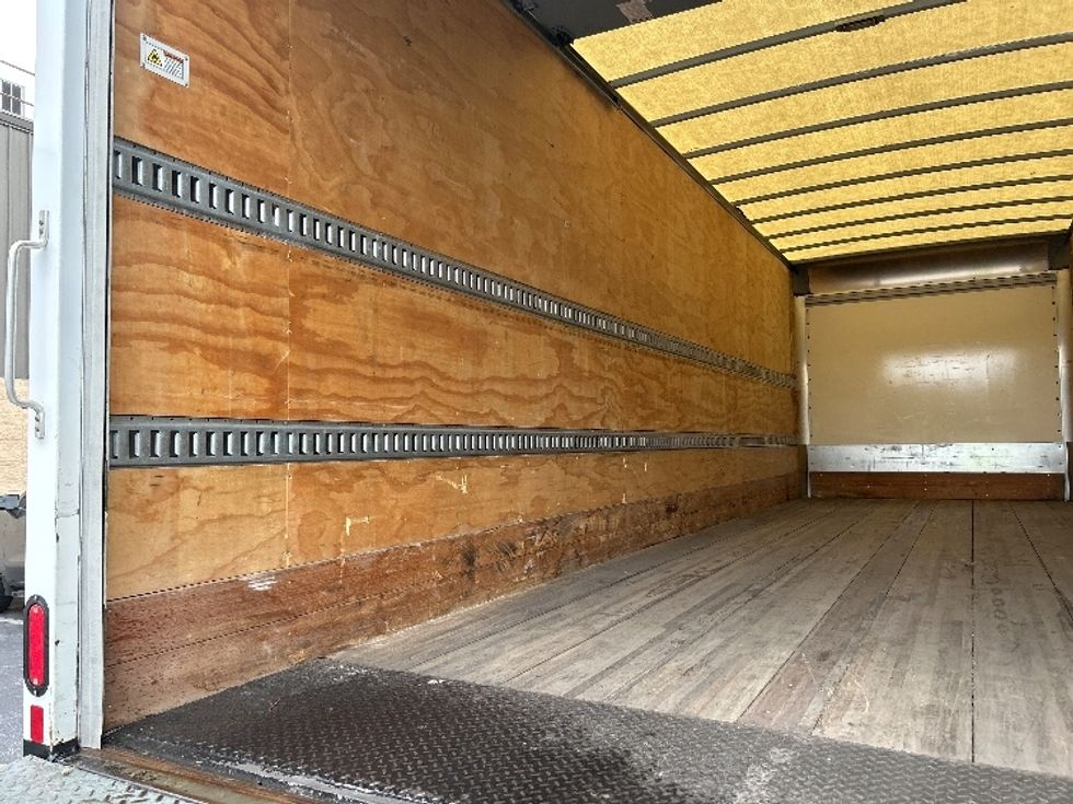 Medium Duty Box Truck-Light and Medium Duty Trucks-International-2020-MV607-Prince George-VA-188,633\n\t\tmiles-$ 42,750 - Image 11