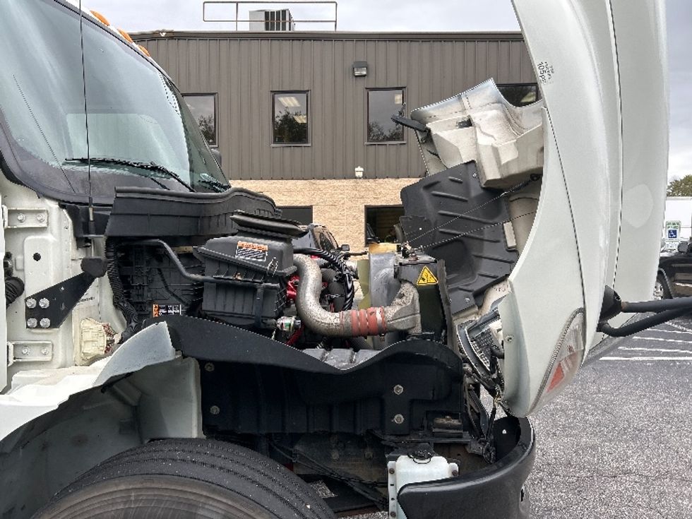 Medium Duty Box Truck-Light and Medium Duty Trucks-International-2020-MV607-Prince George-VA-188,633\n\t\tmiles-$ 42,750 - Image 23