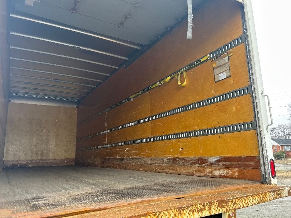 Medium Duty Box Truck-Light and Medium Duty Trucks-International-2020-MV607-Prince George-VA-204,887\n\t\tmiles-$ 33,500 - Image 12