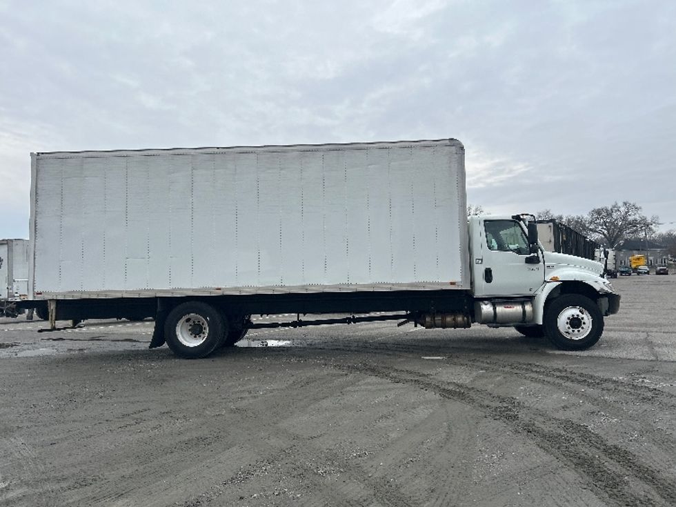 Medium Duty Box Truck-Light and Medium Duty Trucks-International-2020-MV607-Prince George-VA-204,887\n\t\tmiles-$ 33,500 - Image 15