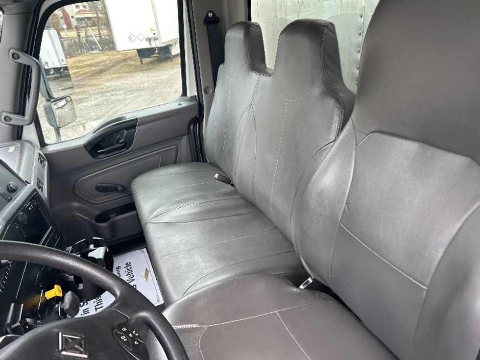 Medium Duty Box Truck-Light and Medium Duty Trucks-International-2020-MV607-Prince George-VA-204,887\n\t\tmiles-$ 33,500 - Image 19