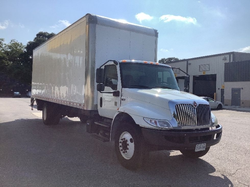 Medium Duty Box Truck-Light and Medium Duty Trucks-International-2020-MV607-Prince George-VA-220,964\n\t\tmiles-$ 47,250 - Image 1
