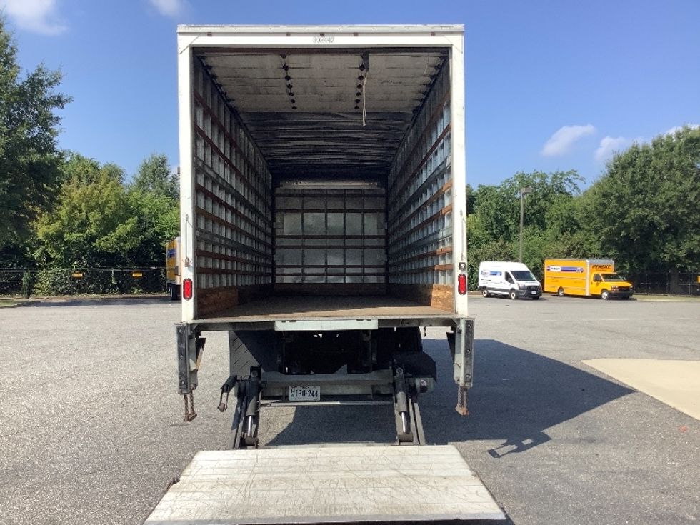 Medium Duty Box Truck-Light and Medium Duty Trucks-International-2020-MV607-Prince George-VA-220,964\n\t\tmiles-$ 47,250 - Image 6