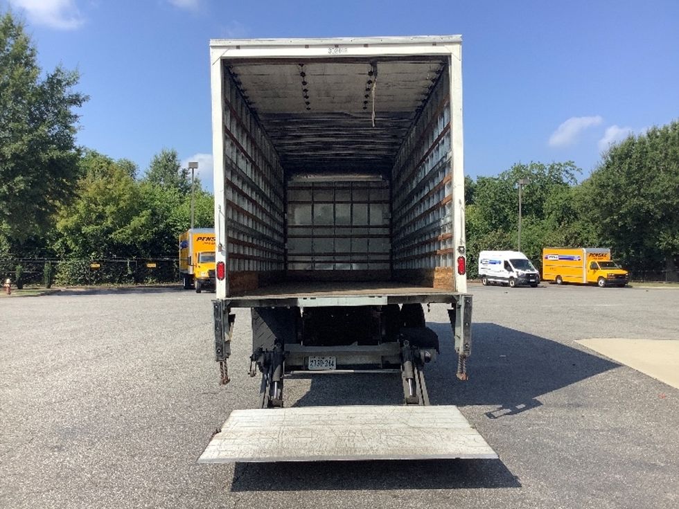 Medium Duty Box Truck-Light and Medium Duty Trucks-International-2020-MV607-Prince George-VA-220,964\n\t\tmiles-$ 47,250 - Image 7