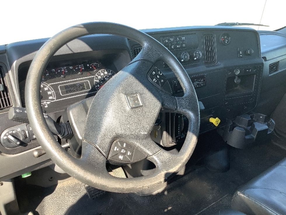 Medium Duty Box Truck-Light and Medium Duty Trucks-International-2020-MV607-Prince George-VA-220,964\n\t\tmiles-$ 47,250 - Image 15