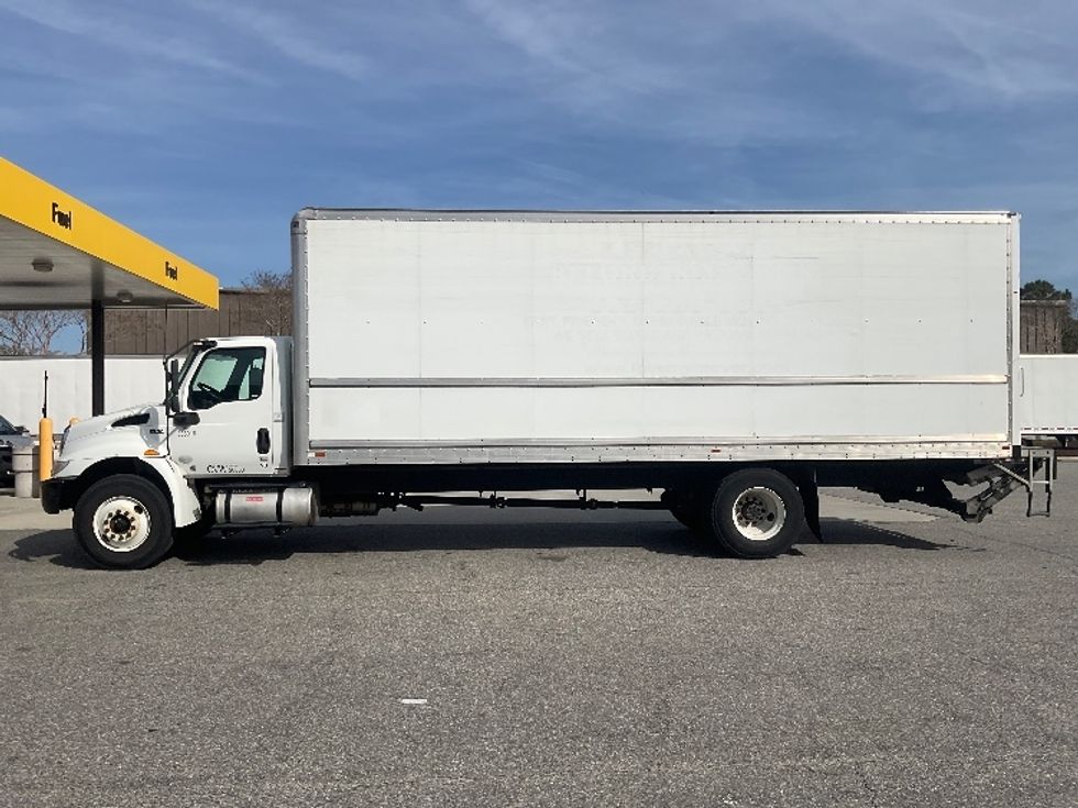Medium Duty Box Truck-Light and Medium Duty Trucks-International-2020-MV607-Prince George-VA-267,146\n\t\tmiles-$ 35,000 - Image 4