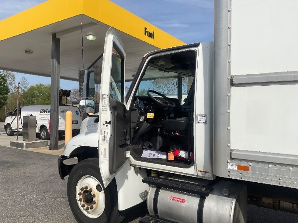 Medium Duty Box Truck-Light and Medium Duty Trucks-International-2020-MV607-Prince George-VA-267,146\n\t\tmiles-$ 35,000 - Image 16