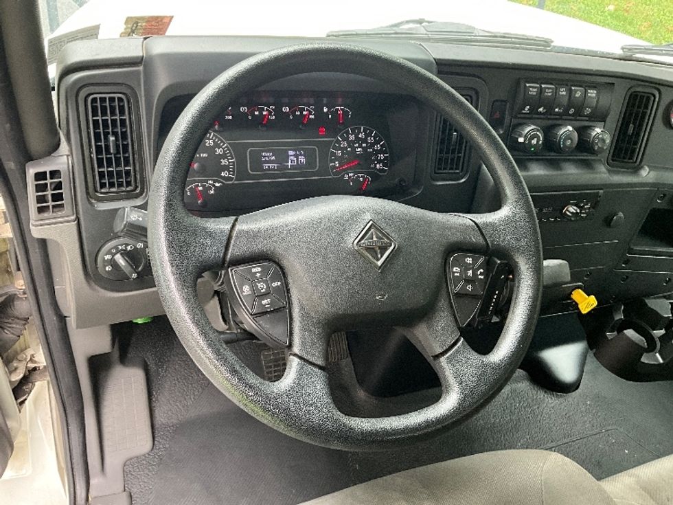 Medium Duty Box Truck-Light and Medium Duty Trucks-International-2020-MV607-Reading-PA-171,247\n\t\tmiles-$ 50,500 - Image 18