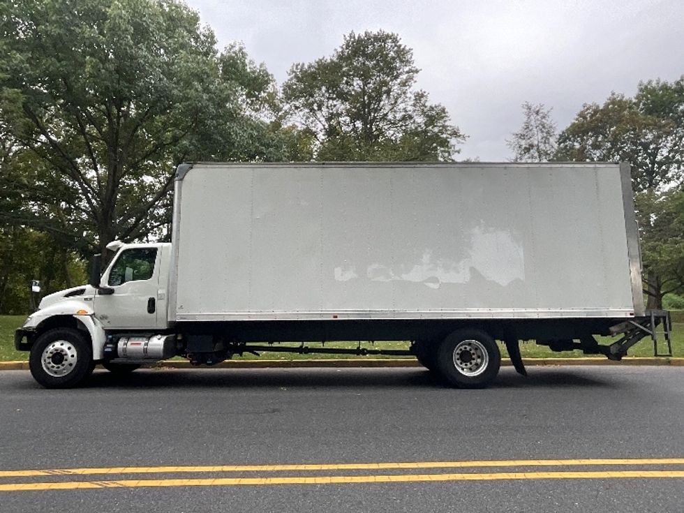 Medium Duty Box Truck-Light and Medium Duty Trucks-International-2020-MV607-Reading-PA-171,247\n\t\tmiles-$ 50,500 - Image 4