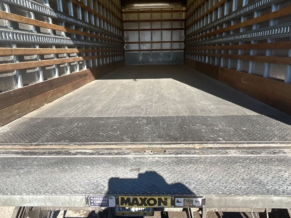 Medium Duty Box Truck-Light and Medium Duty Trucks-International-2020-MV607-Reading-PA-263,193\n\t\tmiles-$ 35,000 - Image 10