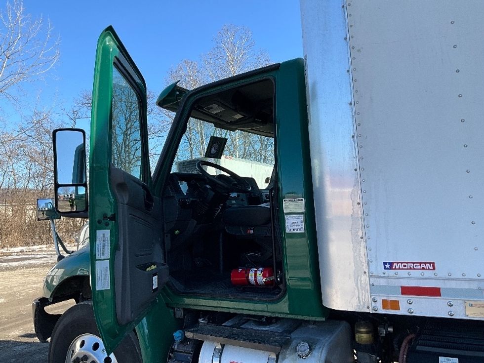 Medium Duty Box Truck-Light and Medium Duty Trucks-International-2020-MV607-Reading-PA-263,193\n\t\tmiles-$ 35,000 - Image 16